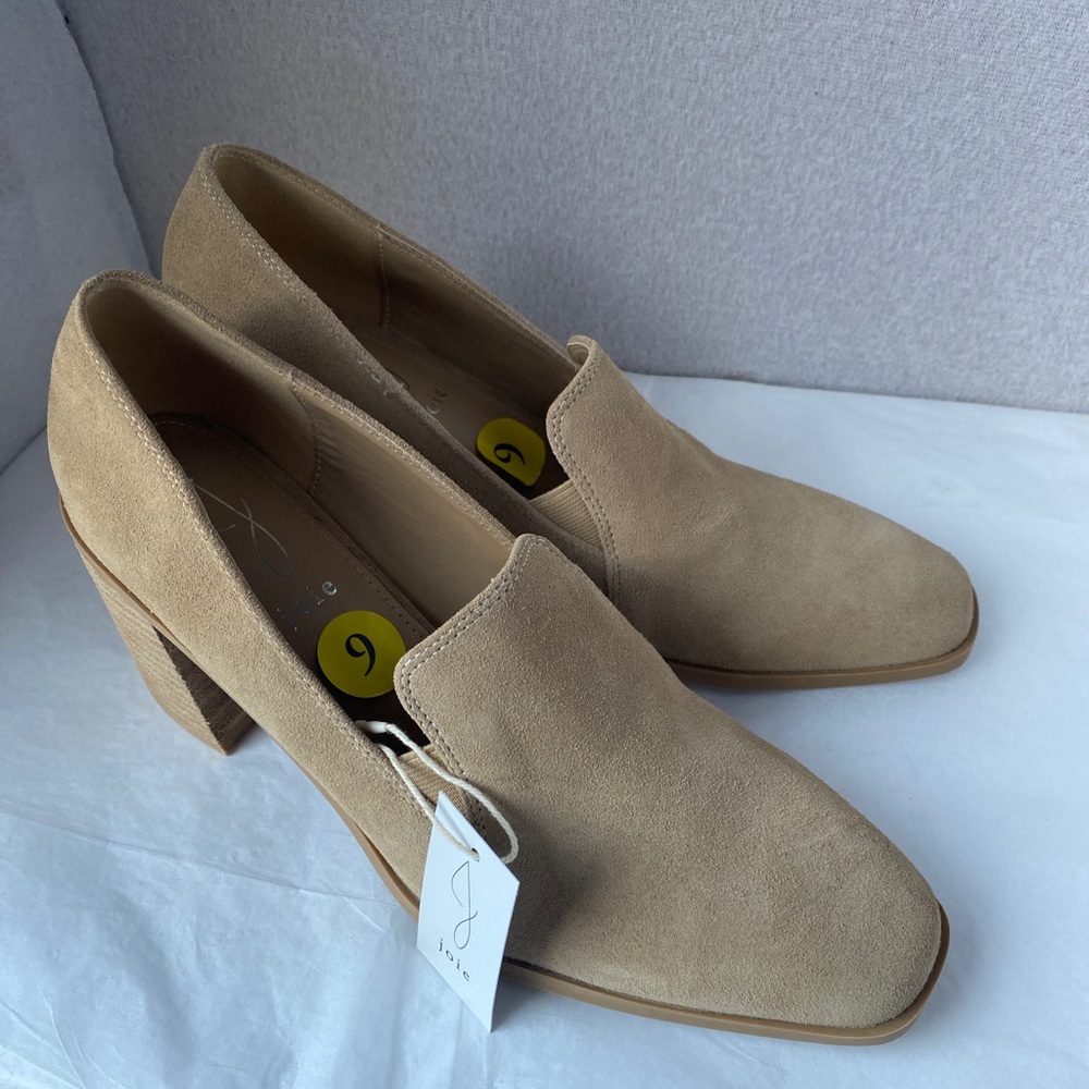 Joie Wevenly Suede Style Tan Nude Block Heel Closed Toes Shoes Size 9